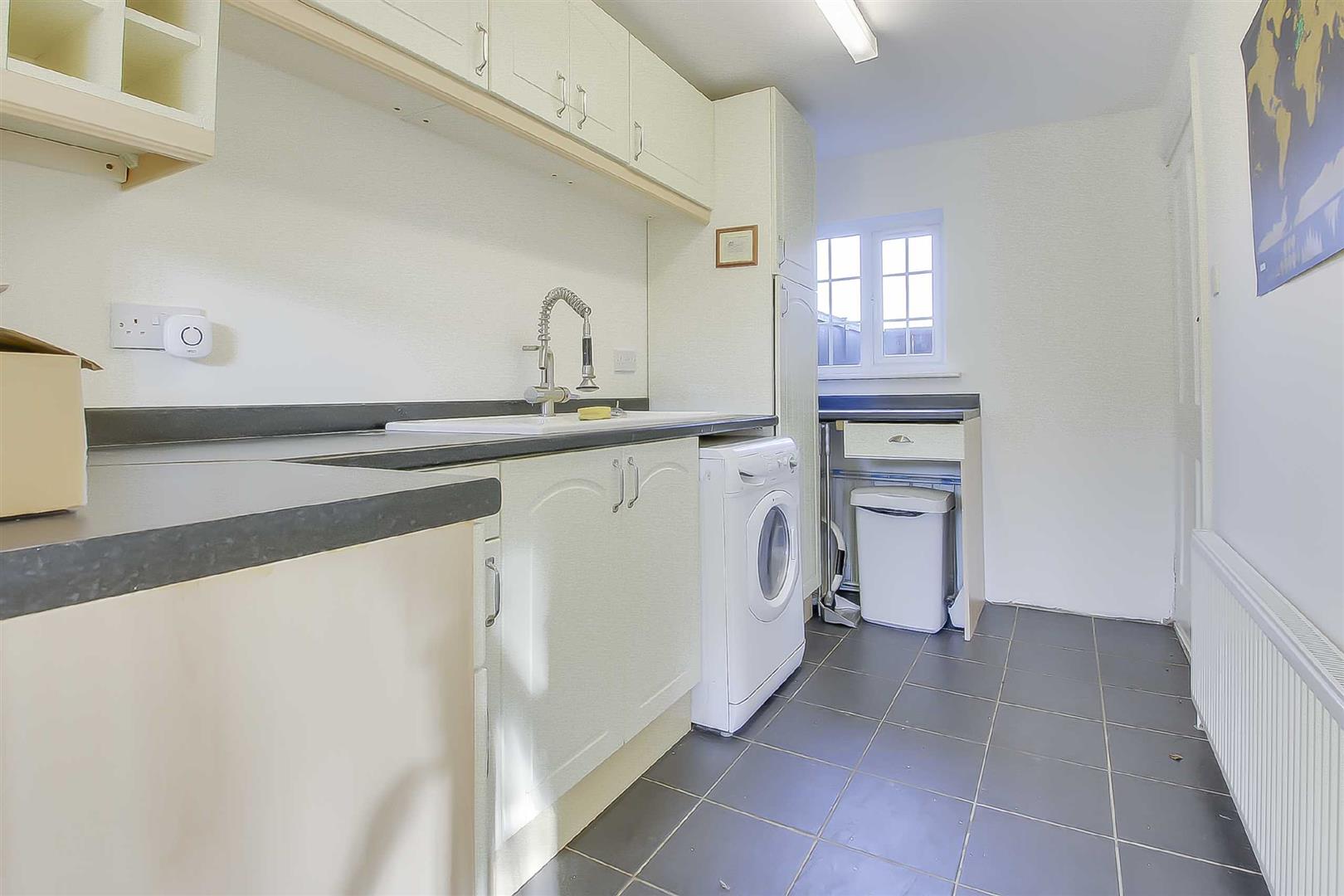 Yardley Road, Cosgrove, Milton Keynes